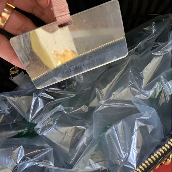 NWT Victoria's Secret Snakeskin Inspired Slouch Bag - Picture 5 of 7